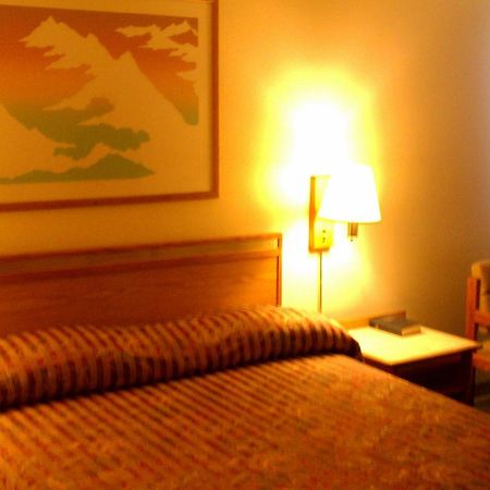 Colorado River Value Inn Буллгед-Сіті Екстер'єр фото